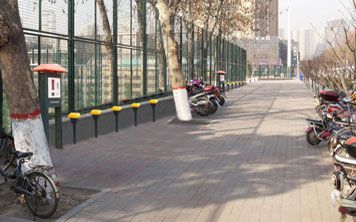 景觀(guān)一機10路集中式廣告充電樁