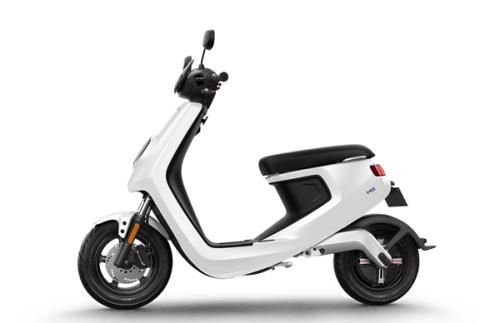 小區電動(dòng)車(chē)充電插座告訴你什么致使電動(dòng)車(chē)充不進(jìn)電?